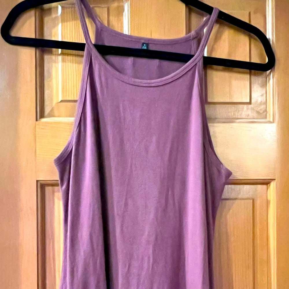 Iron Lily Small Training Top